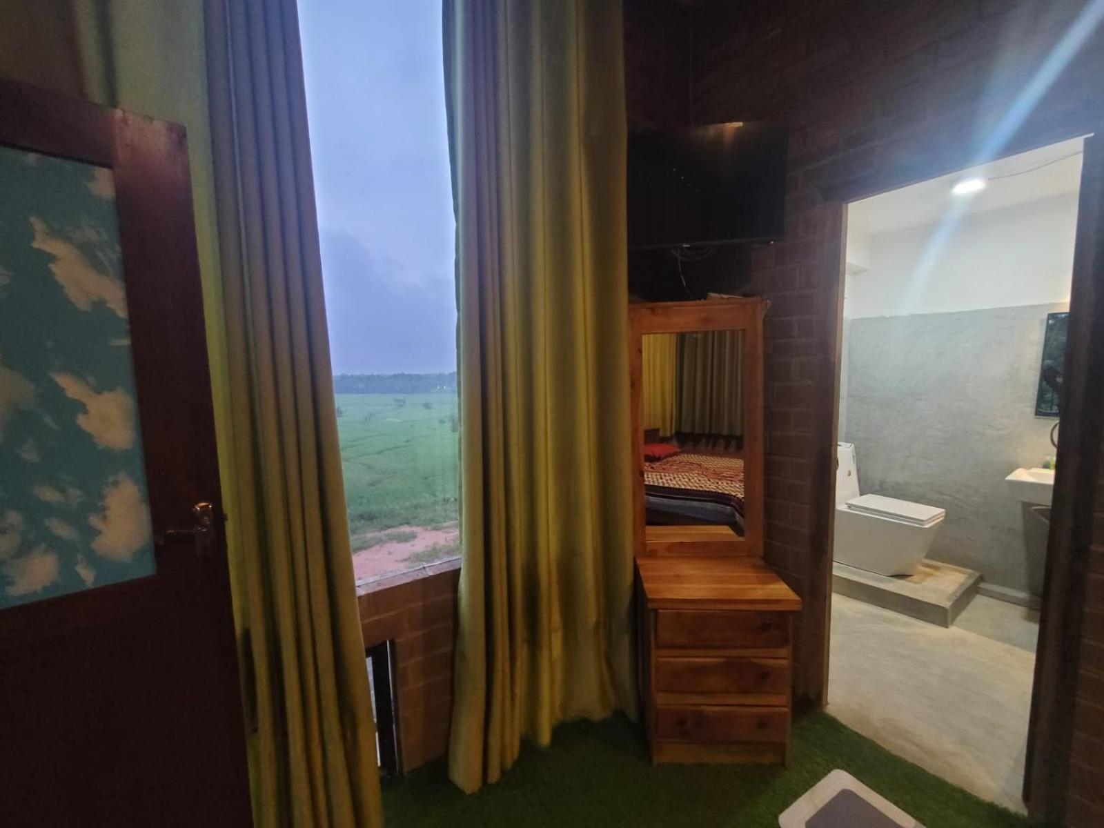 Ciel Star Anuradhapura Otel Dış mekan fotoğraf
